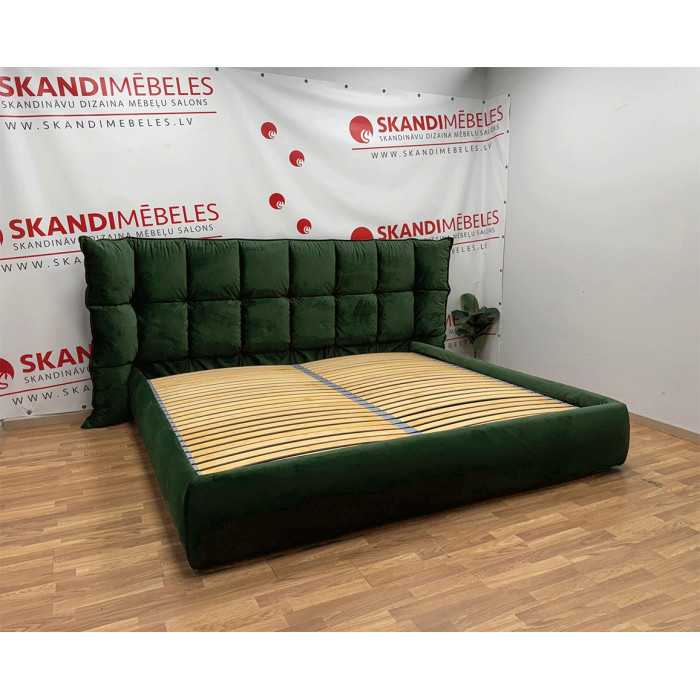 Lova CESENA (200 x 200cm, su aksomo apdaila)